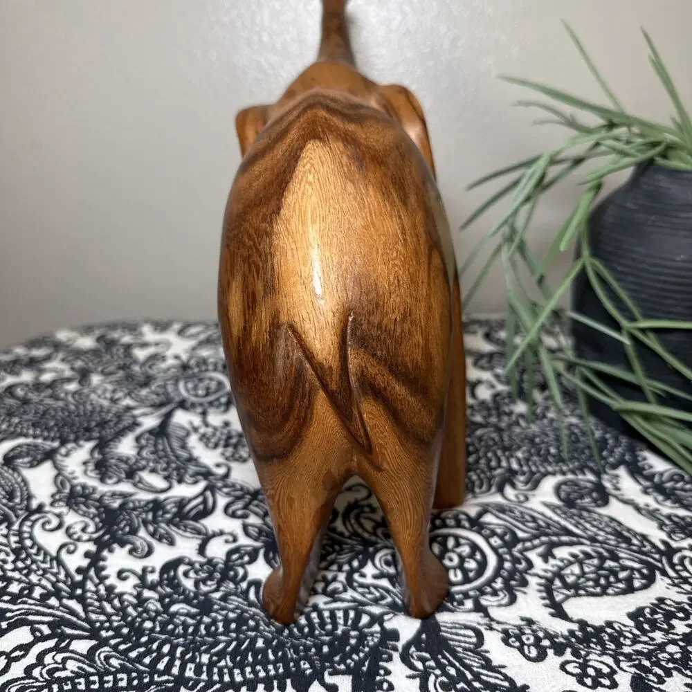 Unmarked beautiful vintage